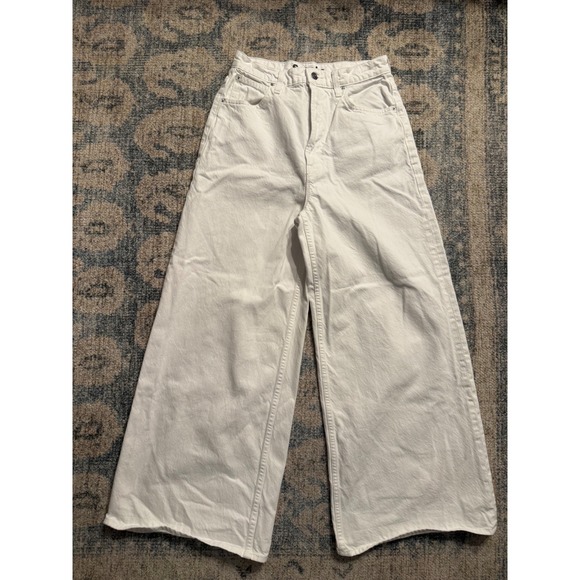 MOTHER Denim - MOTHER Snacks High Waisted Push Pop Crop Jeans White Size 27 Excellent Condition